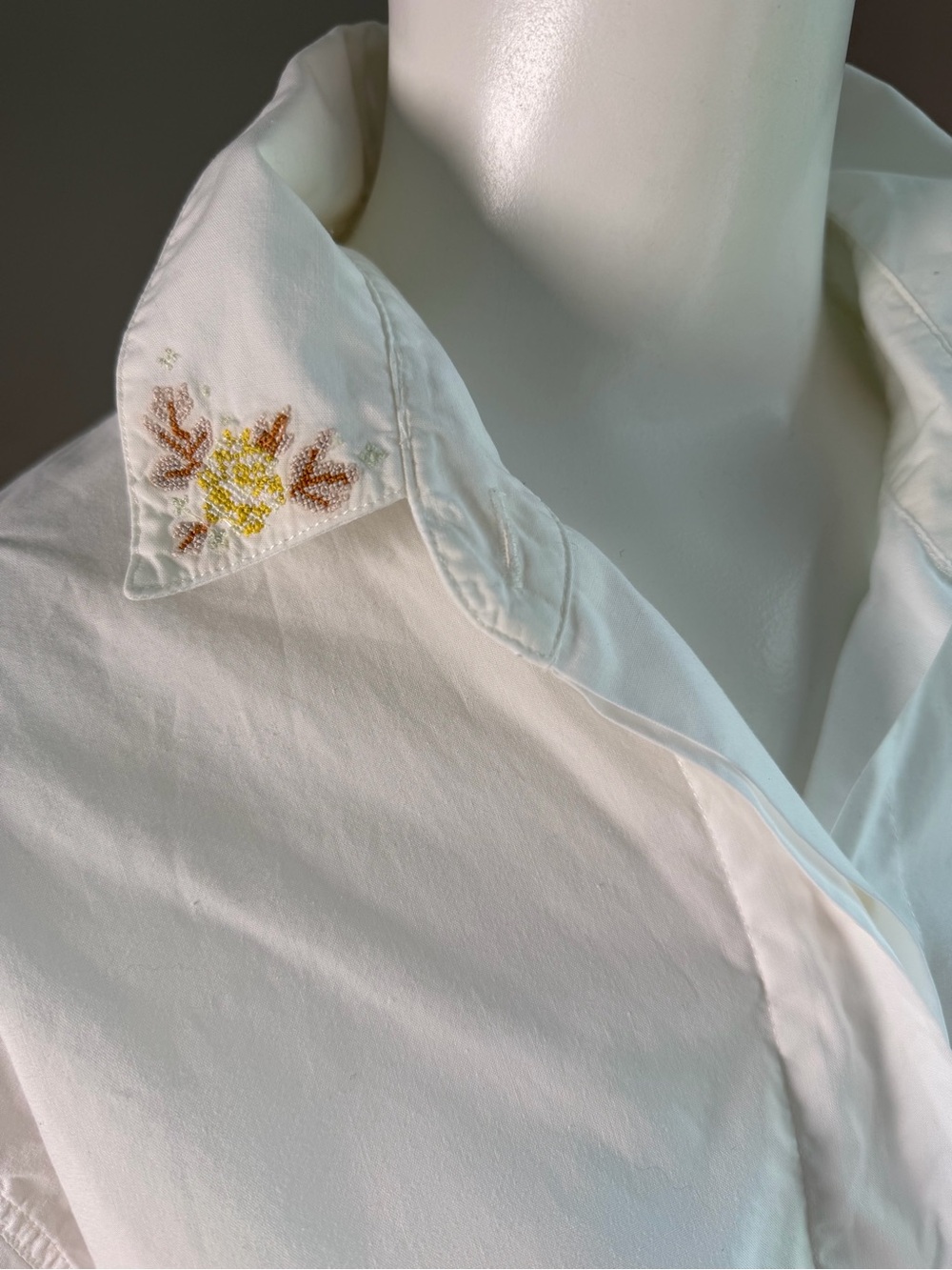 Jantzen Vintage Cotton Button Up Blouse White Floral Embroidered Collar Size Med - Picture 3 of 9